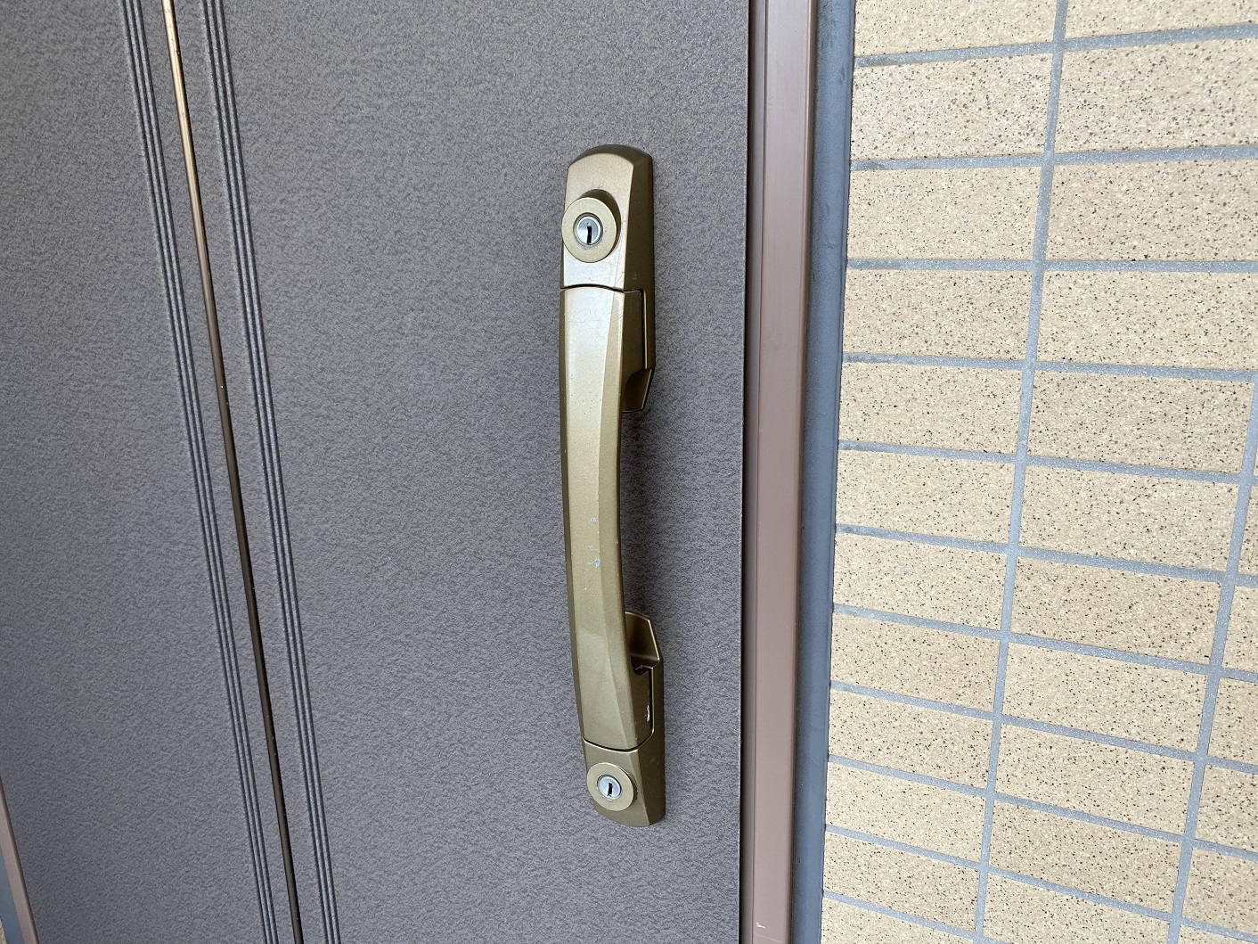 即納】 住まいのプロショップスマプロYKK ドアロック錠 玄関 GOAL プッシュプルハンドル錠 主な使用ドア